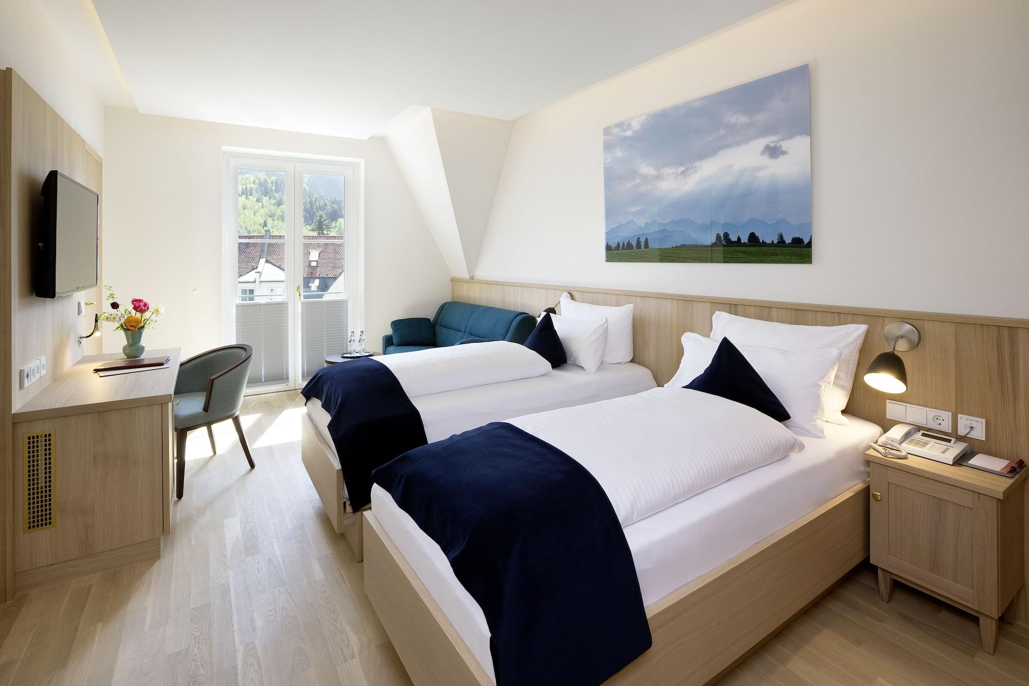 Hotel Hirsch Fussen Bagian luar foto