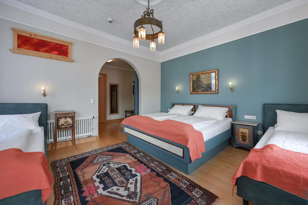 Hotel Hirsch Fussen Bagian luar foto