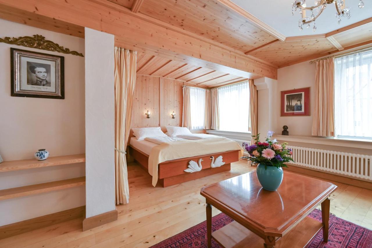 Hotel Hirsch Fussen Bagian luar foto