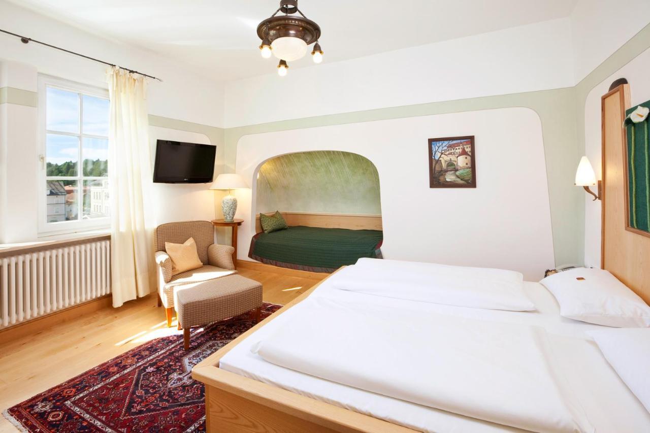 Hotel Hirsch Fussen Bagian luar foto