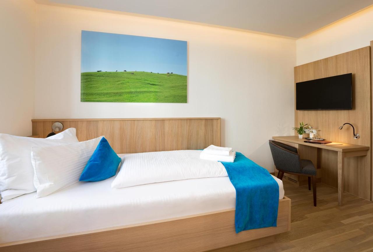 Hotel Hirsch Fussen Bagian luar foto