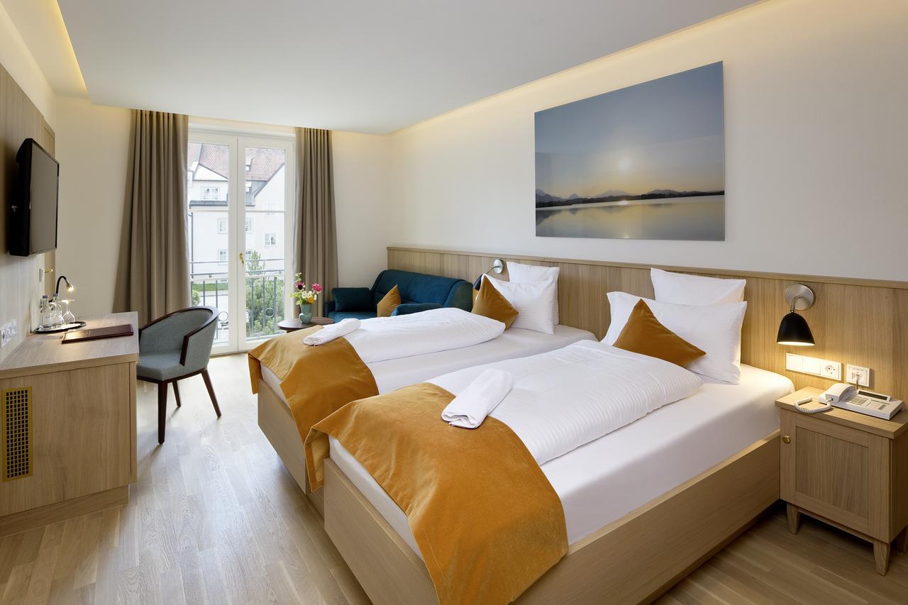 Hotel Hirsch Fussen Bagian luar foto