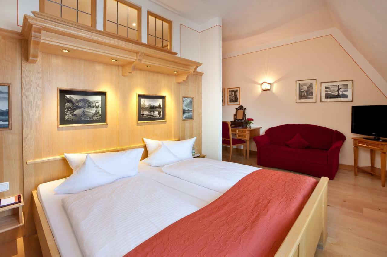 Hotel Hirsch Fussen Bagian luar foto